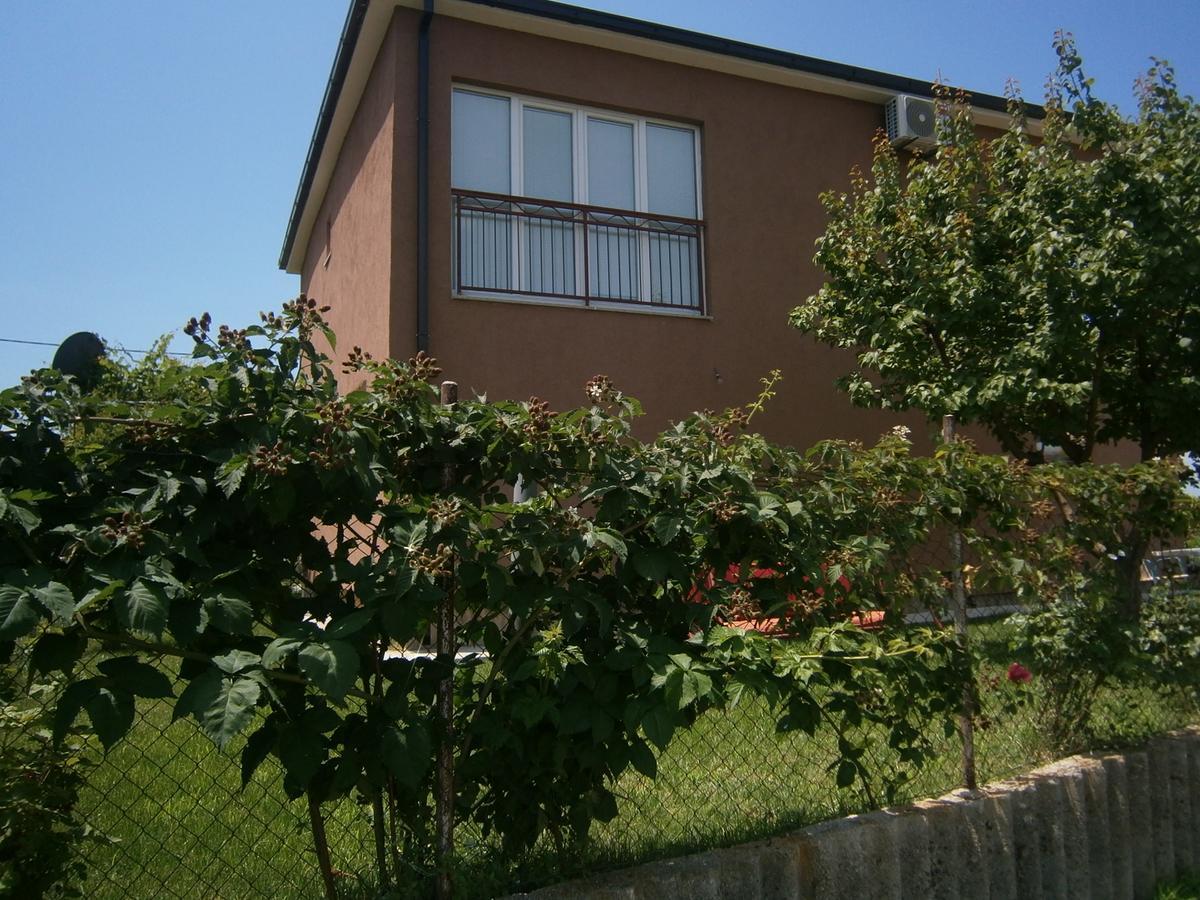 Apartman Boki Требинє Екстер'єр фото